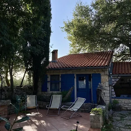 Stancija Baladur In Rakovci - 3 Haeuschen Fuer Insgesamt 6 Personen Baladur 3 Feriehus *
