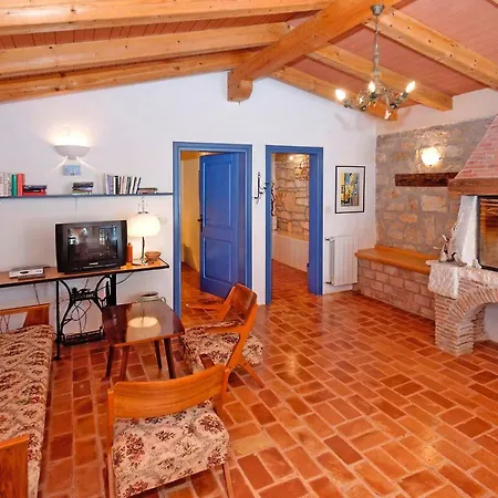 Stancija Baladur In Rakovci - 3 Haeuschen Fuer Insgesamt 6 Personen Baladur 3 Tatil Evi *